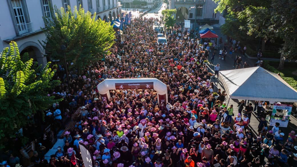 En el marco de la Ruta Recreativa, más de 3 mil personas participaron en el Social Running; único en su tipo en el país